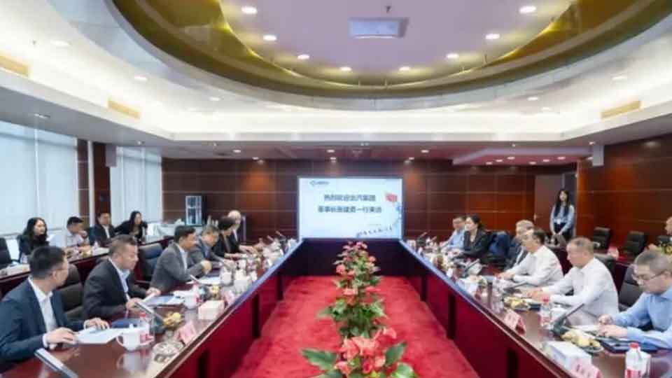 張建勇與福耀集團董事長曹暉會談，共啟合作新篇章