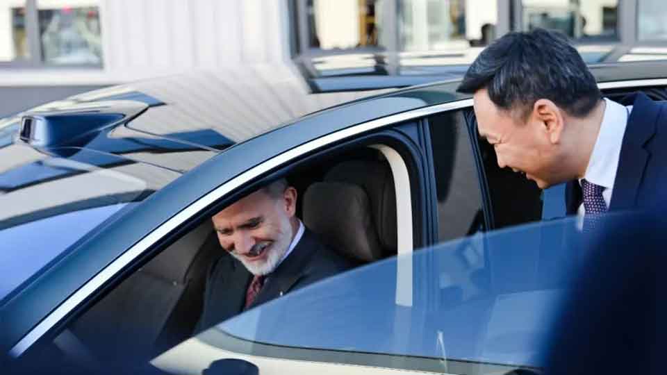 西班牙國王費利佩六世為享界 S9T 駐足：它“非常美”